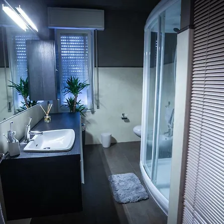 Cinematic Modern Flat, 100 Mt Da Ospedale