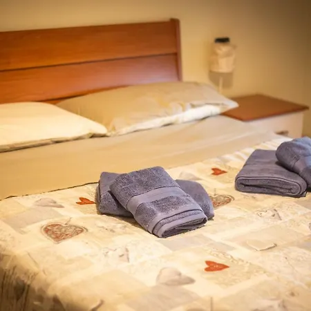 Apartamento Cinematic Modern Flat, 100 Mt Da Ospedale