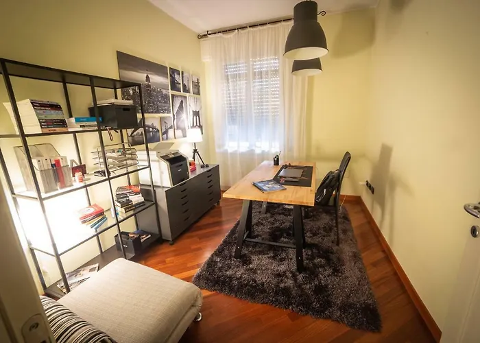 Cinematic Modern Flat, 100 Mt Da Ospedale *