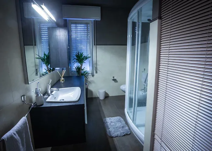 Cinematic Modern Flat, 100 Mt Da Ospedale